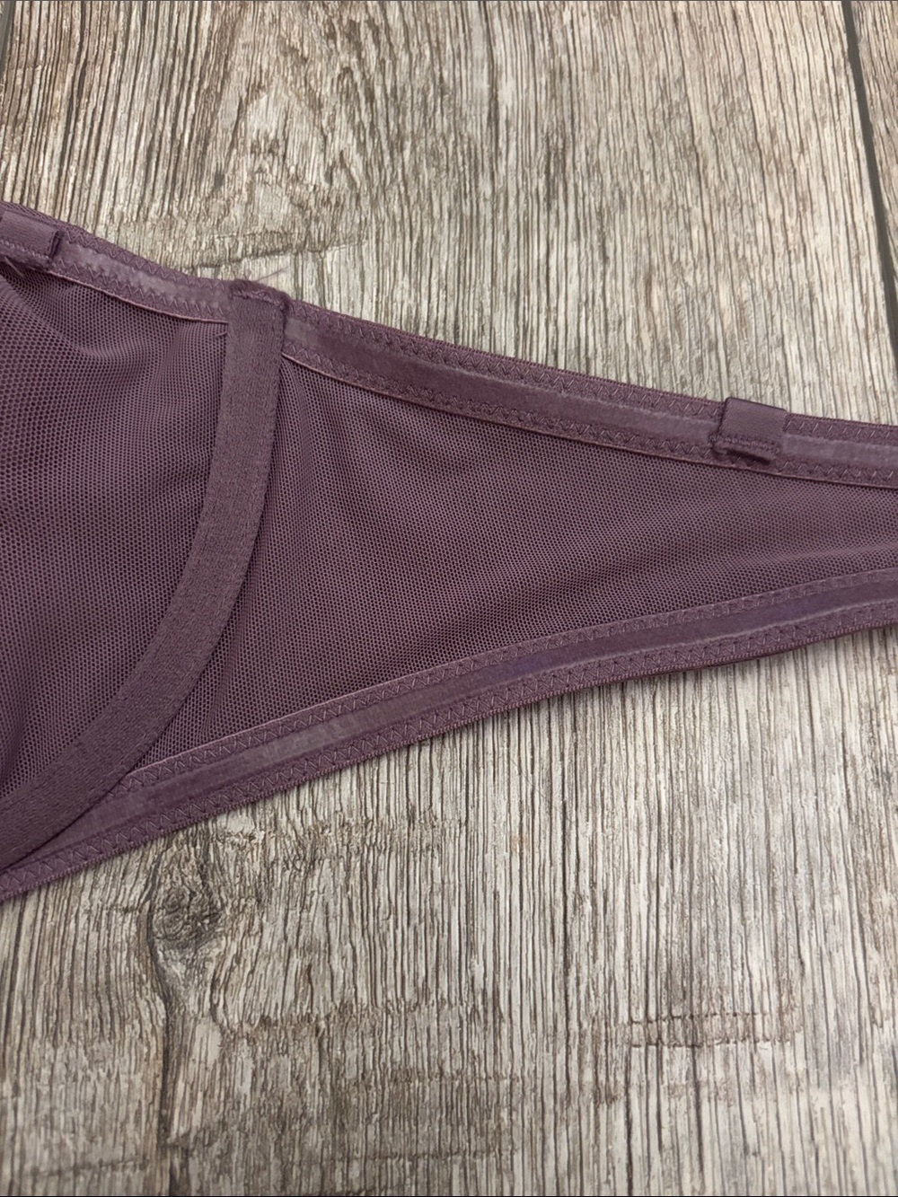 SKIMS STRAPLESS BRA - Picture 7 of 7